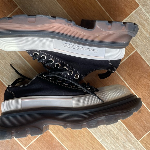 🔥SOLD🔥HOST PICK⭐️3/13/24 Authentic - Picture 5 of 15